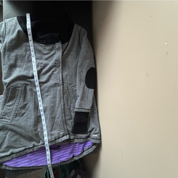 Lululemon Sz 6 Gratitude Wrap Static Charcoal Purple Lining - Picture 14 of 14